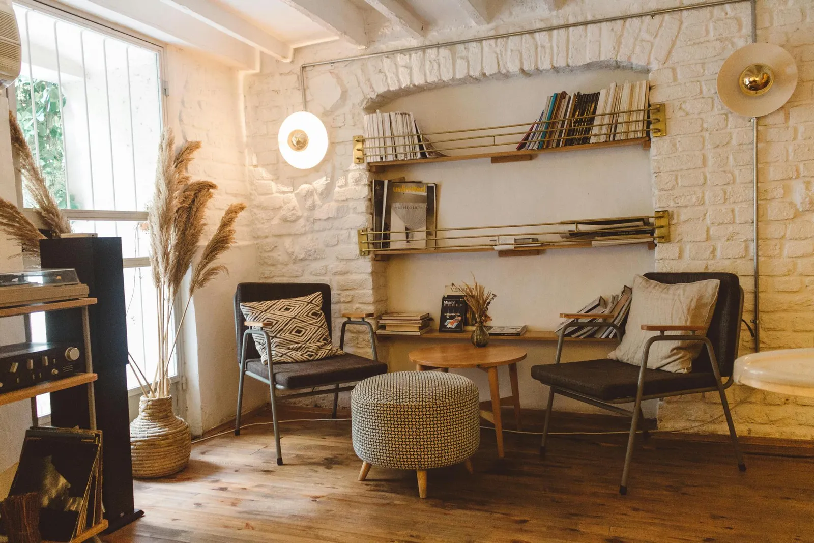 The Psychology Behind Paint Colors and How They Shape Our Daily Moods